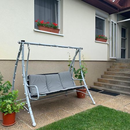 Apartman Tinasol Mosonmagyaróvár Extérieur photo