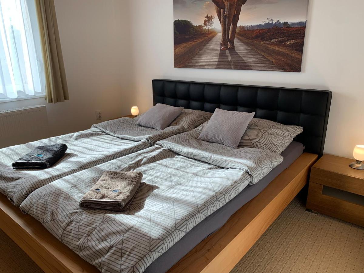 Apartman Tinasol Mosonmagyaróvár Extérieur photo